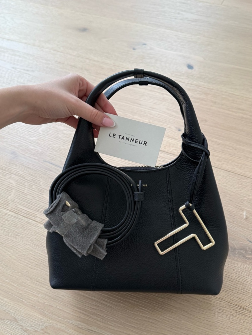 Juliette small handbag in grained leather - Picture 4 of 6